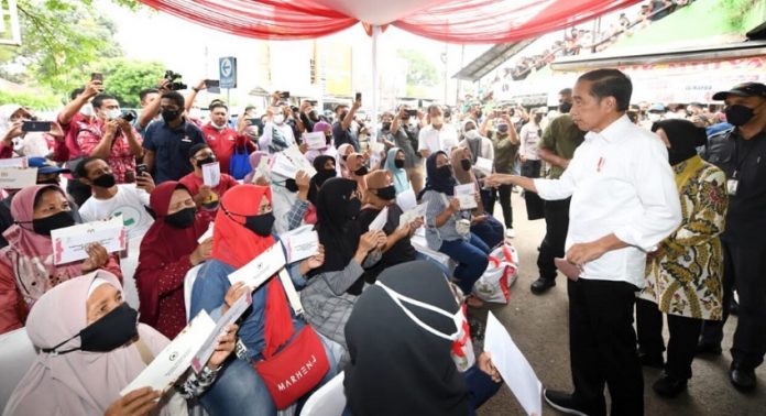 Jokowi blusukan di pasar
