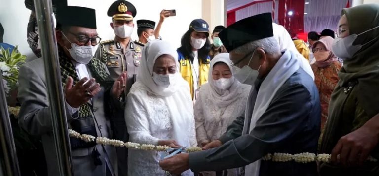 Wapres resmikan gedung Unwaha