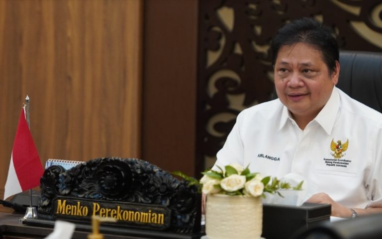 Airlangga dan PE sawit