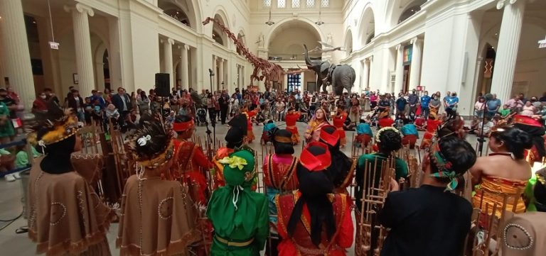 Angklung di AS