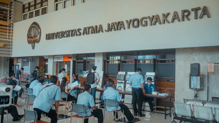 vaksinasi booster