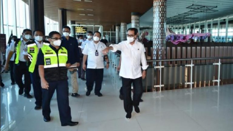 Menhub ke Bandara Komodo
