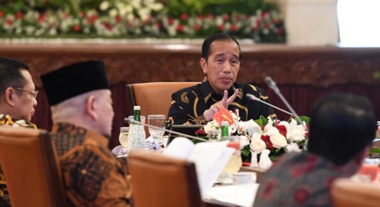 Presiden dan pimpinan lembaga negara bahas krisis
