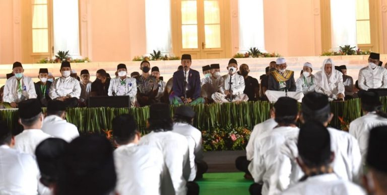 Jokowi dalam dzikir