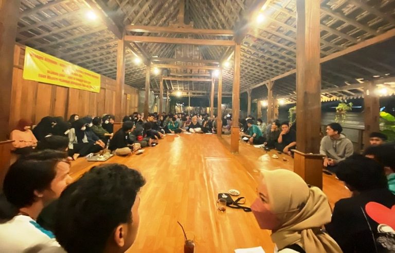 Diskusi KOMAR