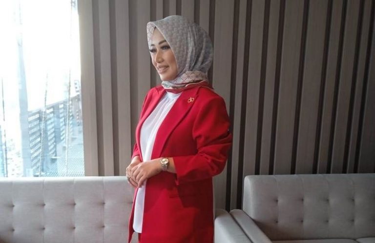 Koleksi Donna Prive di Hari Kemerdekaan