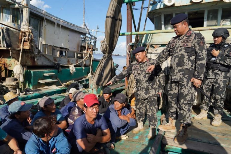 Kapal Hiu Macan