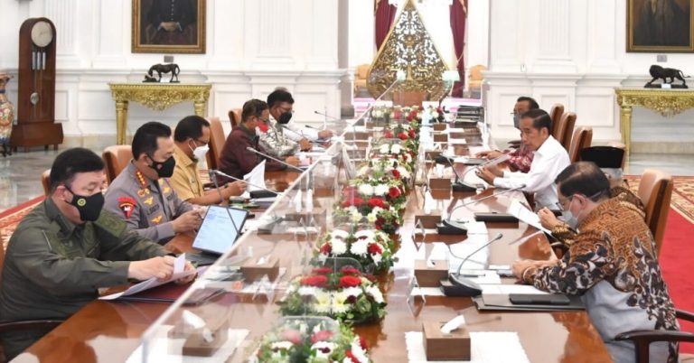 Jokowi dan kabinet