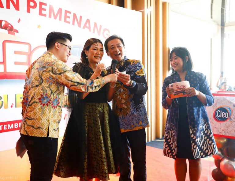 CLEO berbagi berkah