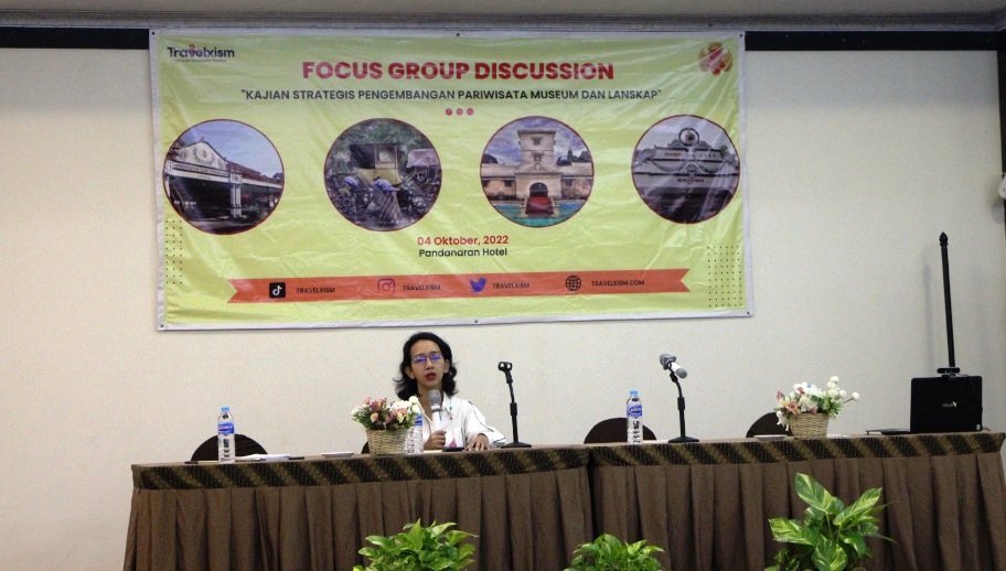 Pembukaan dan pengarahan kegiatan Focus Group Discussion oleh GKR Bendara