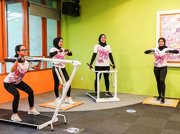 Curves buka Klub ke-19 di Jakbar