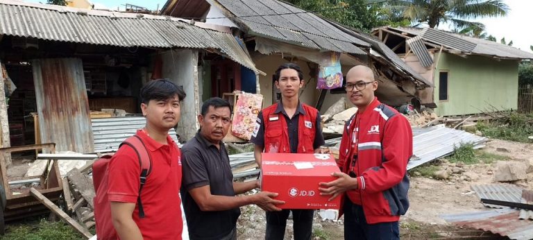 JD.ID bantu korban gempa Cianjur