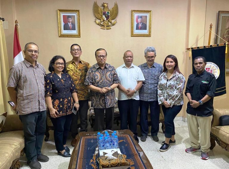 PWKI pamitan ke Kardinal Suharyo