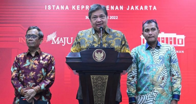Menko Airlangga dan UU Cipta Kerja