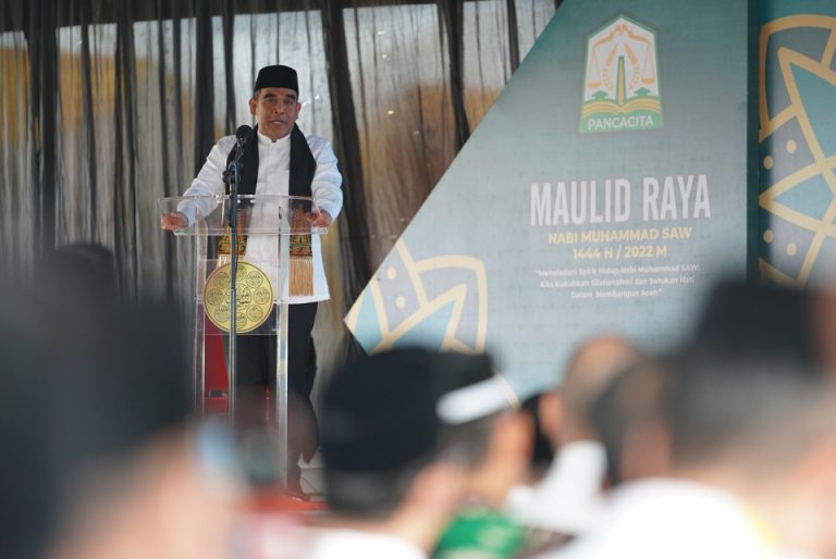 Sekjen Gerindra Minta Pengurus Gencar Sosialisasikan Pose 2 Jari