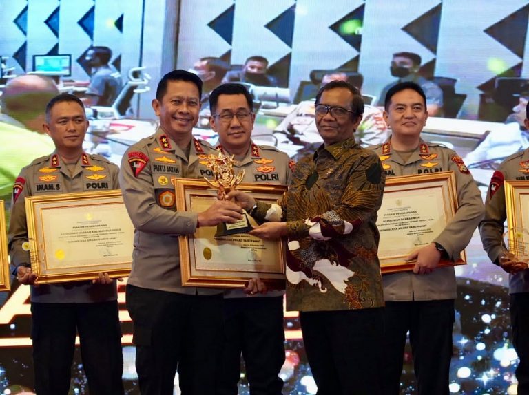 Kompolnas Awards