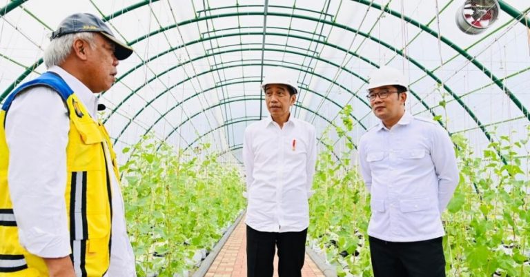 Presiden di Bendungan Sukamahi