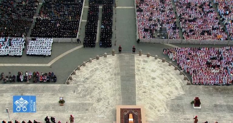 Misa Requiem Paus Benediktus XVI