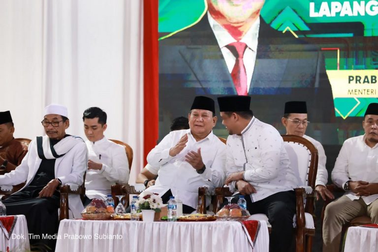 Prabowo Garisbawahi Pentingnya Kerukunan pada Zikir Bersama Bobby Nasution di Medan