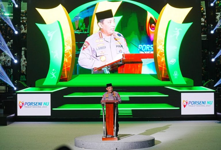 Kapolri Gelorakan Semangat Persatuan-Kesatuan Saat Tutup Porseni NU