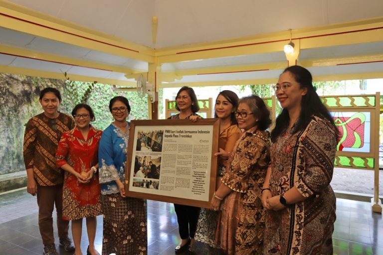 GKBRAy Paku Alam X: Meski Suami Tak Tahu, Saya Bahagia