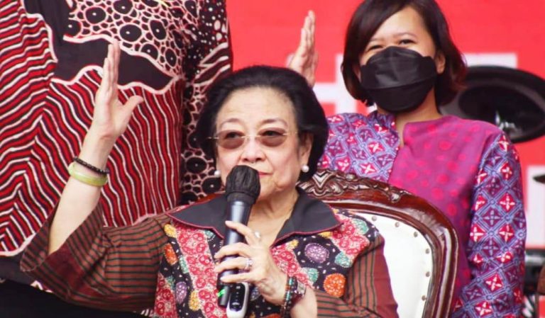 Megawati Sebut Politik Sekarang Ini Seperti Orang Berdansa