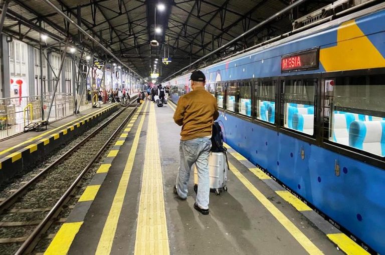 Tiket KA Lebaran dari Stasiun Gambir dan Pasar Senen Sudah Dapat Dipesan