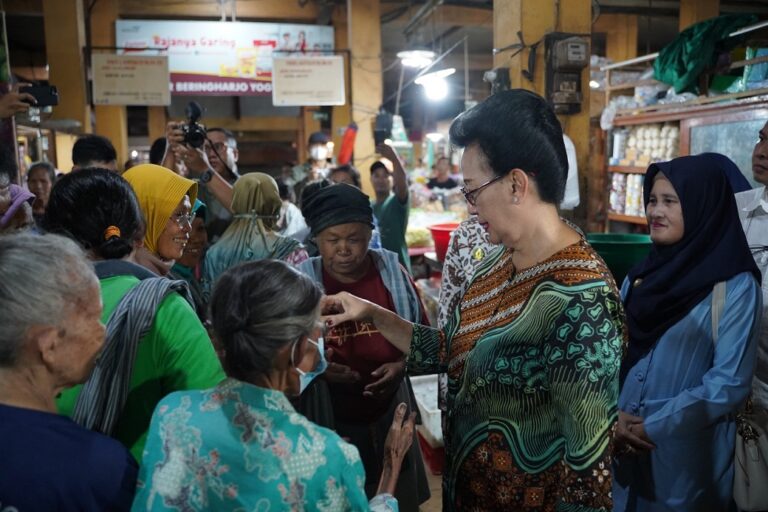 GKR Hemas Ajak Karang Taruna Sleman Kreatif di Ruang Digital