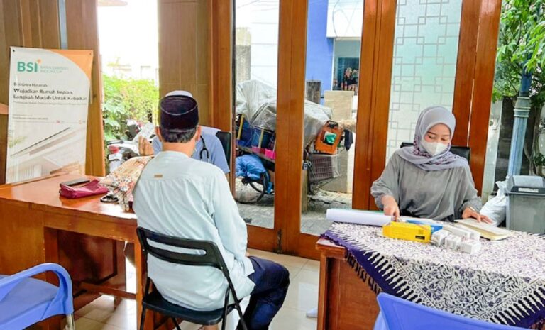 Pelayanan Nasabah Jalan, Khidmat terhadap Umat juga Jalan