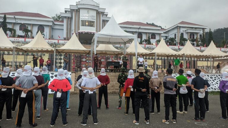 Bupati Morowali Utara-Dandim 1311 Kobarkan Semangat Paskibra