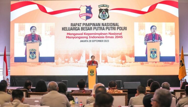 Puan Ajak Keluarga Anggota Polri Bantu Sosialisasikan Pemilu Damai