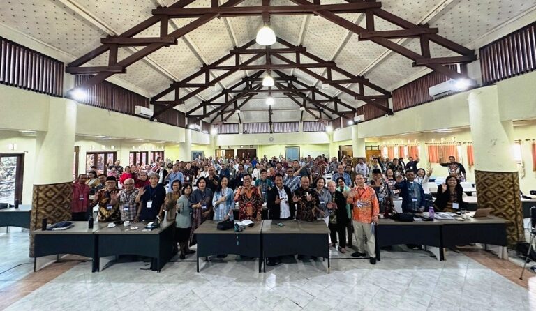 Siapapun Presidennya, Ancaman dan Tantangannya Sama