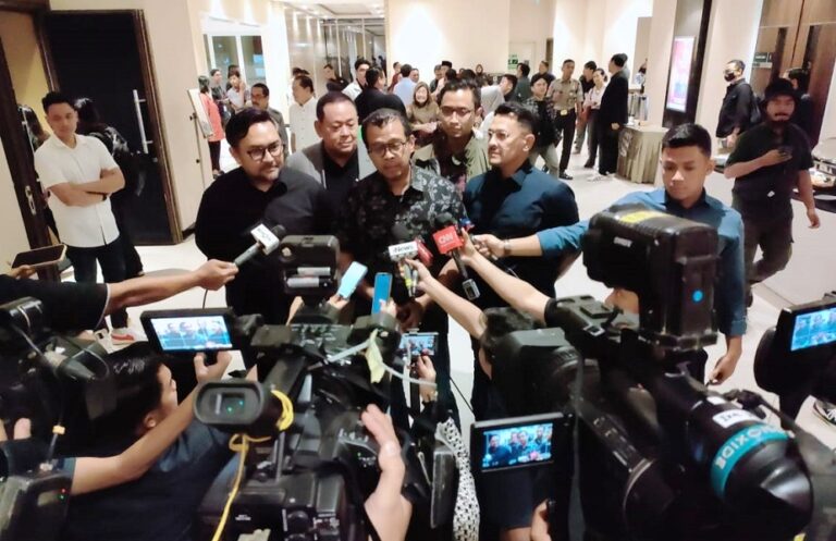 Ganjar-Mahfud Bahas Isu Strategis Persiapkan Debat Pilpres