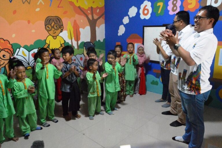 Melalui Warna Warni Dulux, AkzoNobel dan Himpaudi Dukung Pendidikan Anak Usia Dini