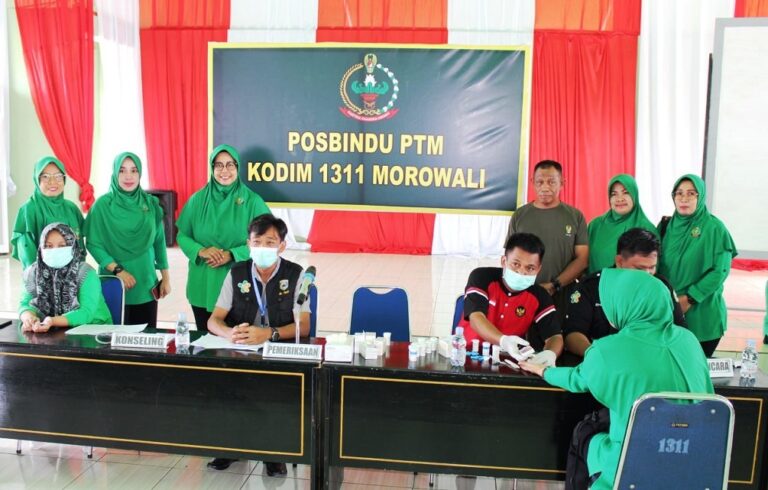 Kodim Morowali dan Persit KCK LXVII Dim 1311 Gelar Posbindu PTM dan Sosialisasi Pencegahan Kanker