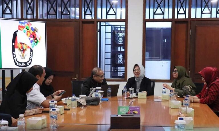 Siti Zuhro: Penting untuk Ciptakan Sistem Multipartai Sederhana