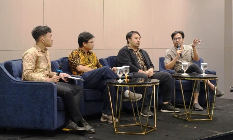 Pemasangan Baliho Politik di Area Publik Mengganggu dan Tak Efektif
