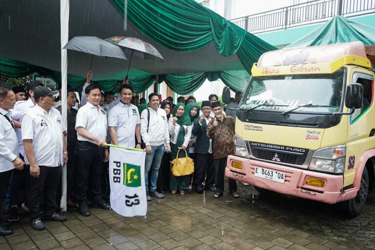 Launching Program Bazar Beras Murah, Yusril-Yuri Yakin PBB Lolos ke Senayan