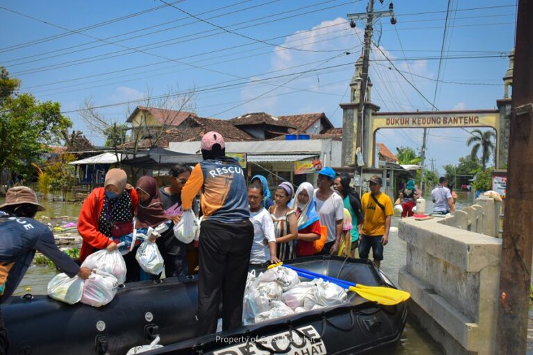 BSI Maslahat Salurkan Bantuan Kemanusiaan Banjir Demak dan Kudus Rp100 Juta