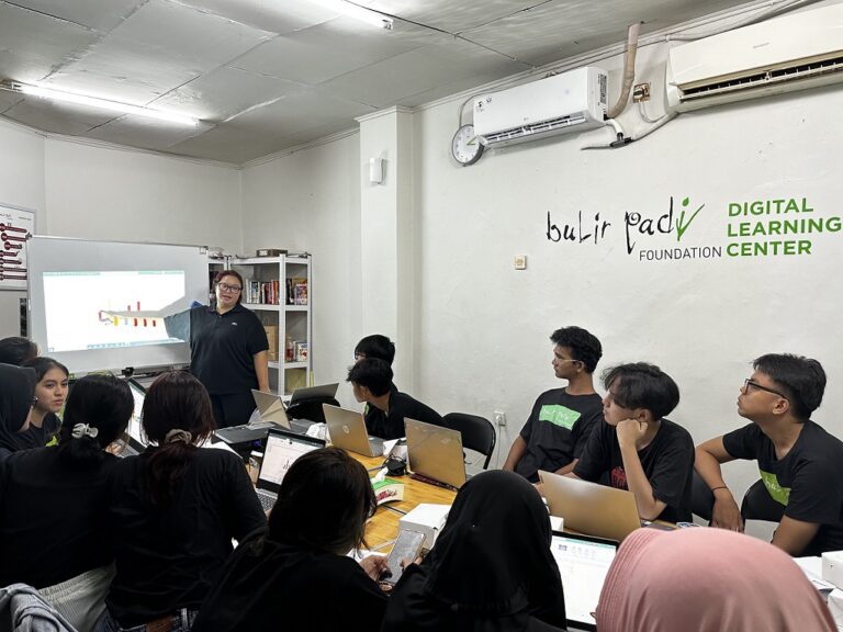 Bermitra dengan Universitas Terbuka, Yayasan Bulir Padi Hadirkan Program Beasiswa Kuliah