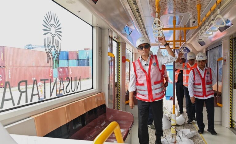 Untuk IKN, Satu Rangkaian Trem Otonom Tiba di Balikpapan