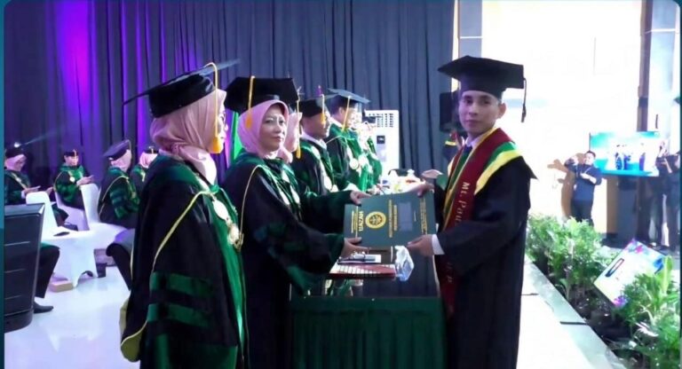 Ingin Bantu Masyarakatnya, Orang Rimba Ini Lulus Kuliah Pertanian