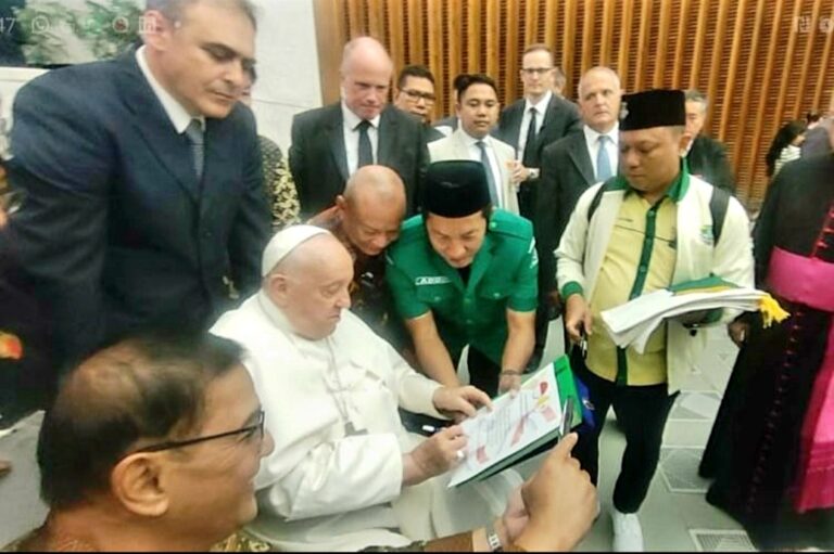 Paus Fransiskus Jadi Saksi Penandatanganan Deklarasi Jakarta-Vatikan oleh Pemuda Lintas Iman