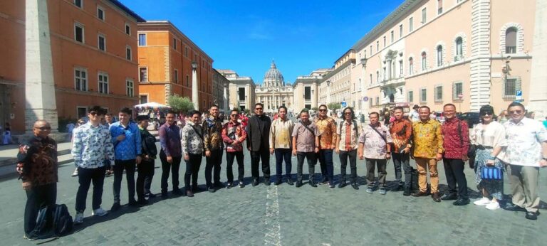 Kunjungi Vatikan, Ansor Dkk Memulai Promosi Dokumen Abu Dhabi