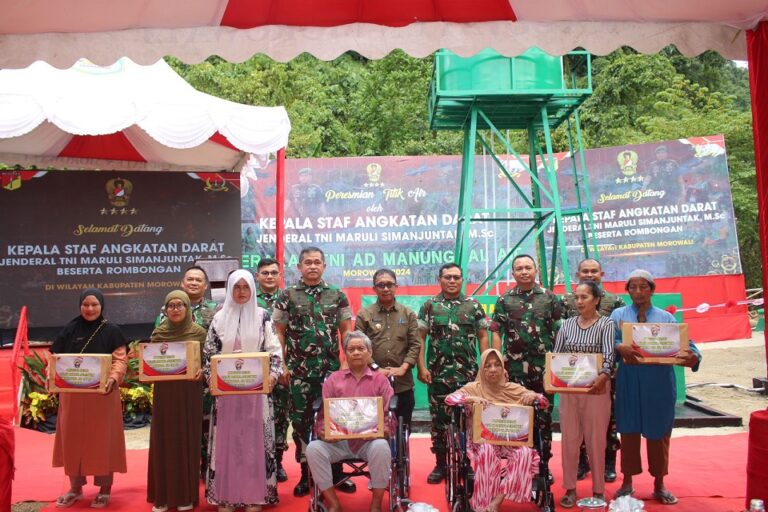 Kunjungi Morowali, KSAD Resmikan Titik Air dan Berinteraksi Hangat dengan Masyarakat