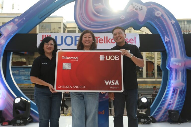 Dukung ‘Lifestyle Connected’, UOB Indonesia dan Telkomsel Luncurkan Kartu Kredit Co-Branded