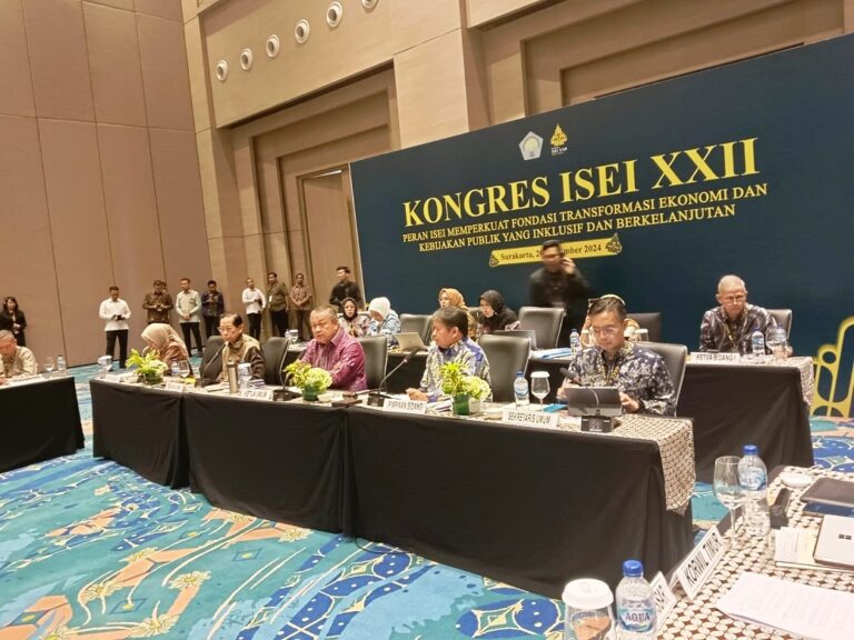 Perry Warjiyo Terpilih Kembali Jadi Ketum ISEI
