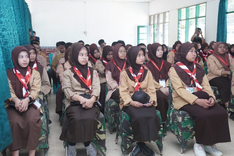 BSI Maslahat dan BSI Selenggarakan Program Bela Negara BSI Scholarship Pelajar di Makassar