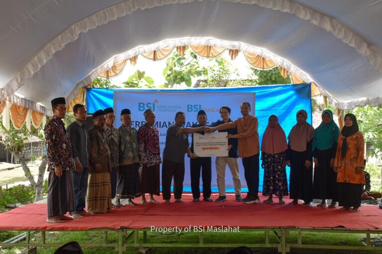BSI Maslahat dan BSI Resmikan Wakaf Sumur di Grobogan