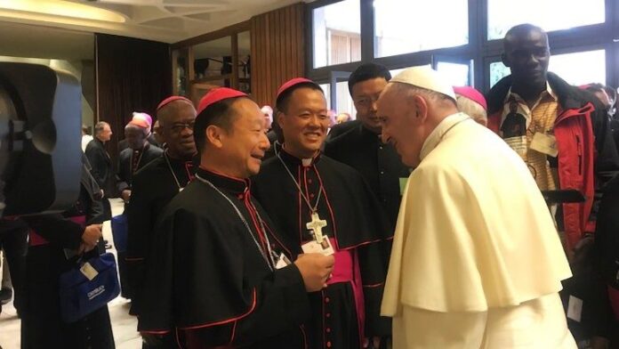 Paus dan Uskup dari Cina (foto : Vatican News)